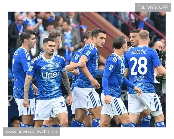 科莫垂直足球崛起，法布雷加斯战术革新获认可